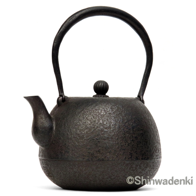 紅蓮堂 葛巻元作 南部鉄器 特製品 丸形鉄瓶 月光 1L 黒仕上げ