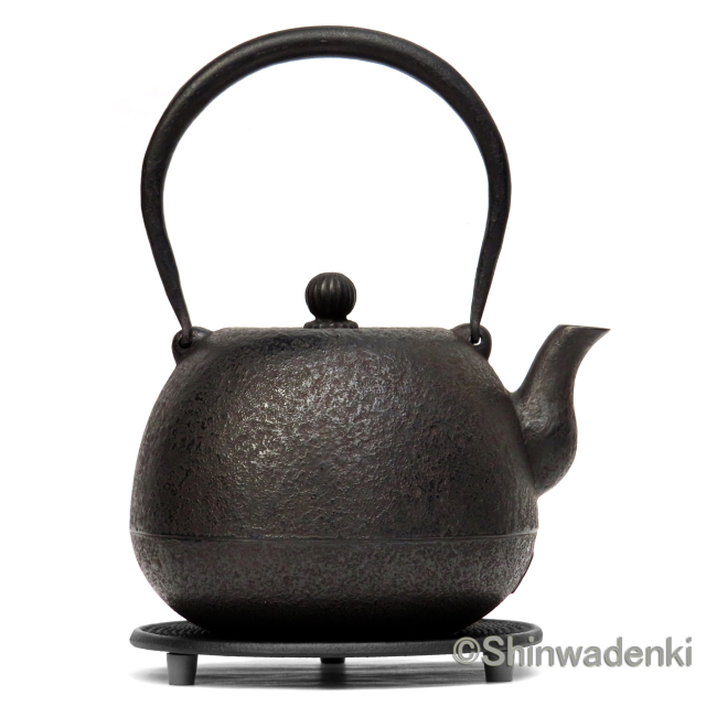 紅蓮堂 葛巻元作 南部鉄器 特製品 丸形鉄瓶 月光 1L 黒仕上げ
