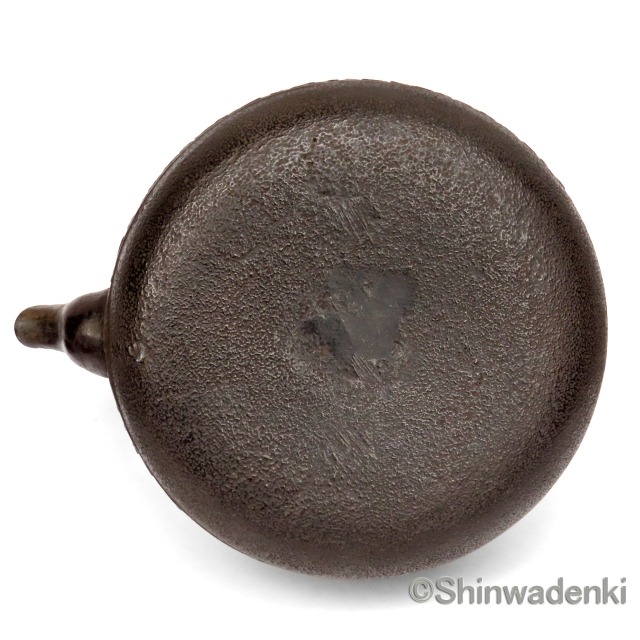 南部鉄器 鉄瓶 岩戸賢一郎作 平丸小桜1.2L Shinwadenki