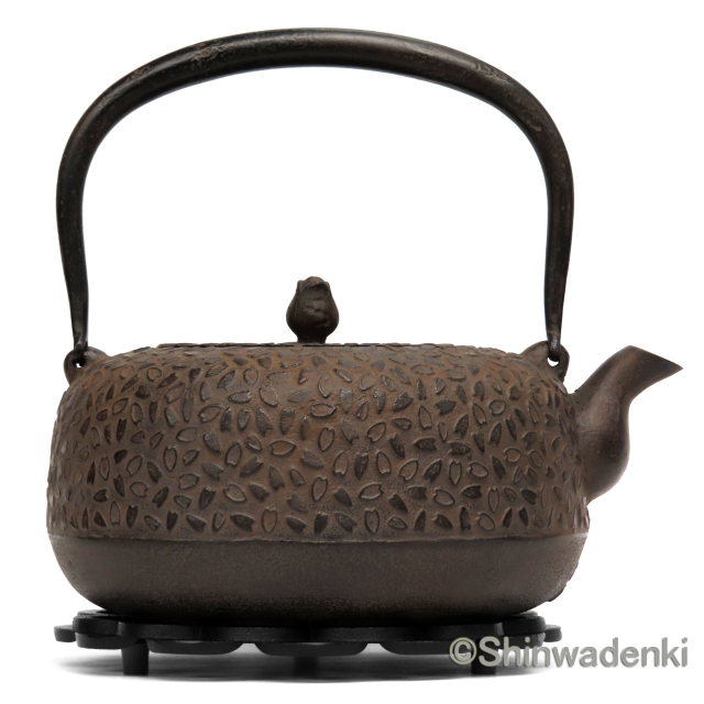 南部鉄器 鉄瓶 平丸桜