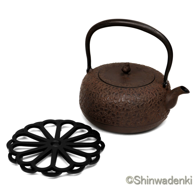 南部鉄器 鉄瓶 平丸桜