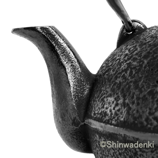 南部鉄器 鉄瓶 姥口松 1.2L OH-313 Shinwadenki