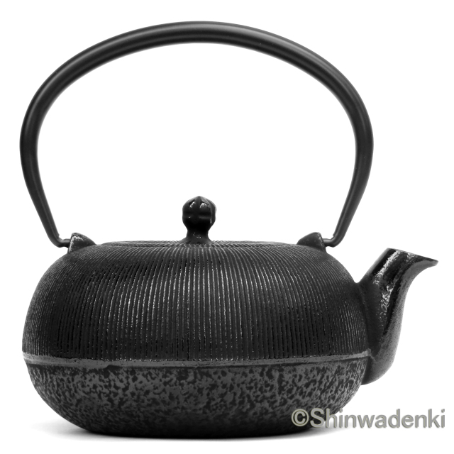 南部鉄器 ティーポット 急須 平丸千筋 黒