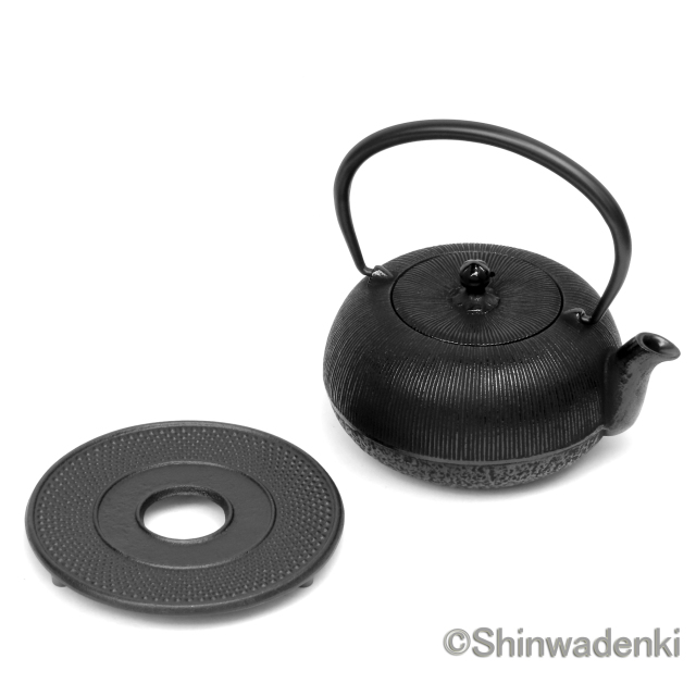 南部鉄器 ティーポット 急須 平丸千筋 黒