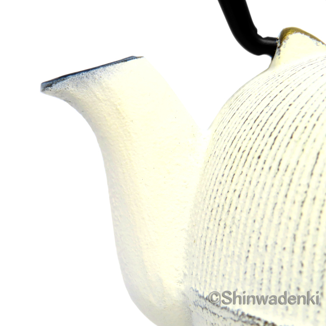 急須 平丸千筋 金白