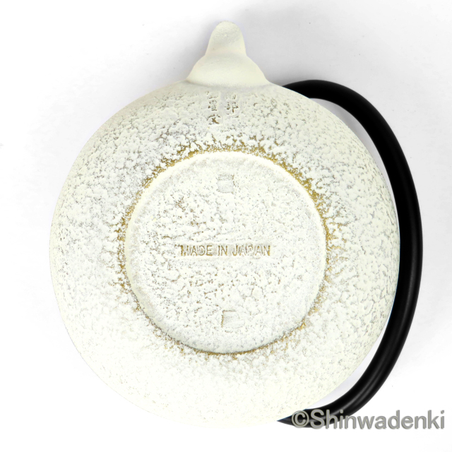 南部鉄器 急須 平丸千筋 0.7L 金白 OH-443 Shinwadenki