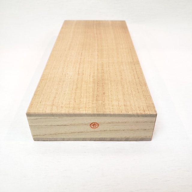 篳篥管箱（桐製）
