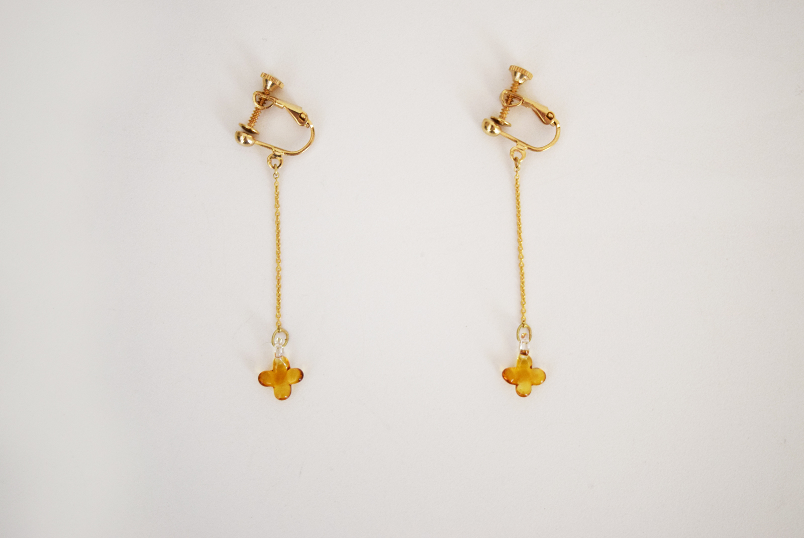 イイダ傘店 ピアス・イヤリング キンモクセイ（アンバー）