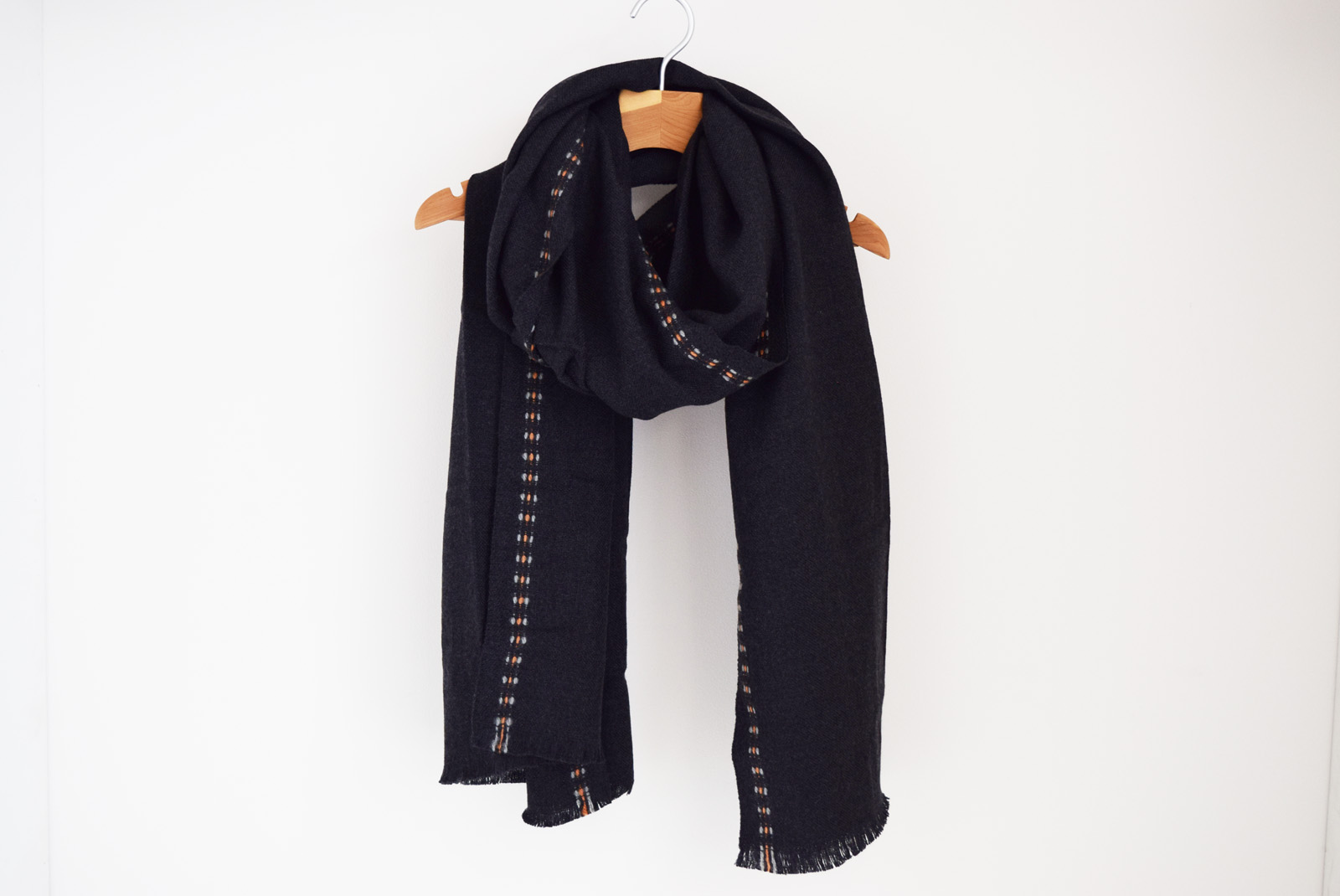 SAANAメリノウールストール