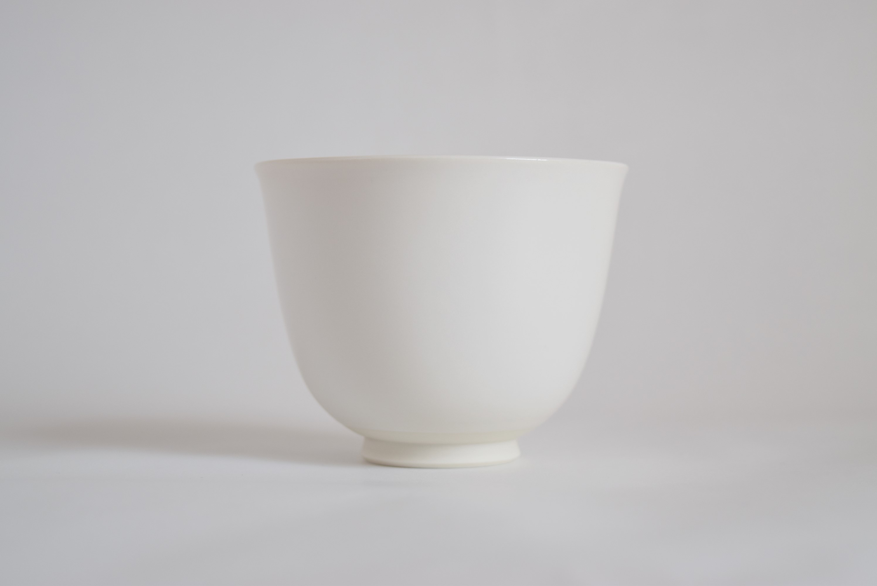 すすむ湯呑　大（白）