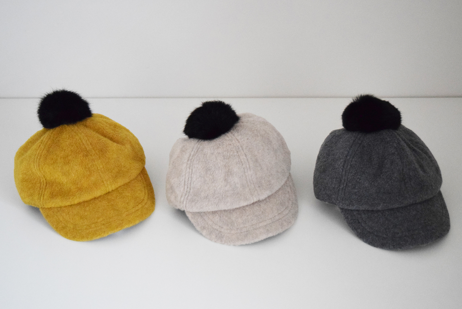 FLEECE POMPOM CAP M