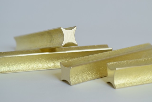 FUTAGAMI] 箸置き「流星」小4個入り - ならの実