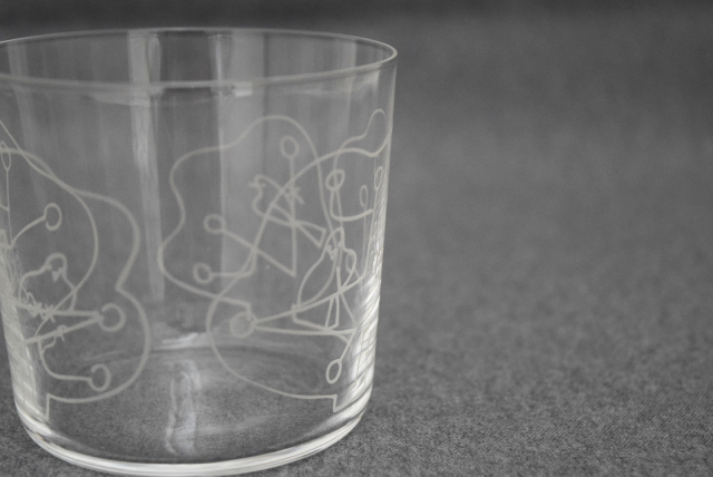 DAY BY DAY GLASS