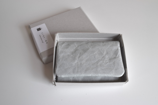 紙和「名刺ケース」