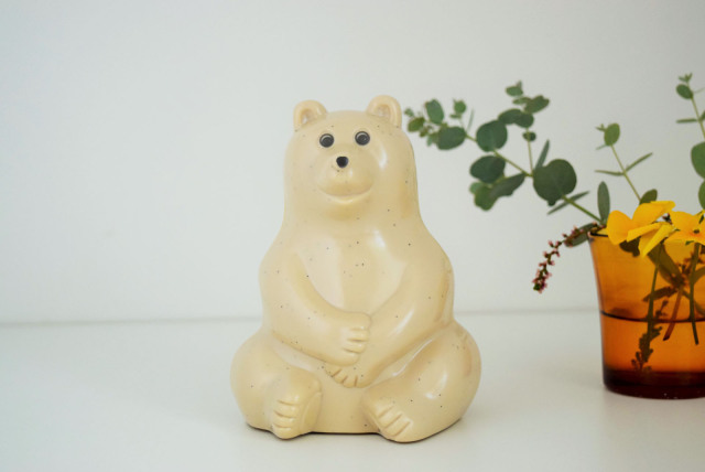シロクマの貯金箱(マフラーなし)2021