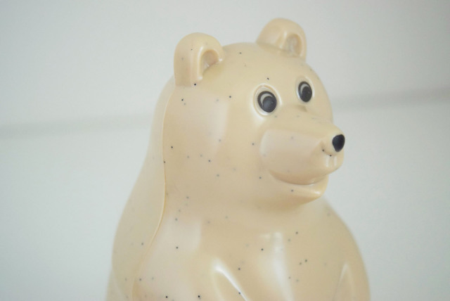 シロクマの貯金箱(マフラーなし)2021