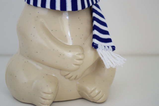 数量限定ビオトープ[biotope] Polar Bear Money Box/シロクマの貯金箱