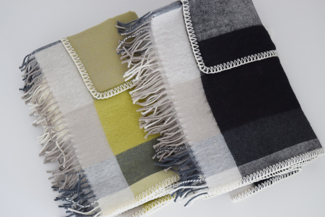 PALAPELI / pocket shawl