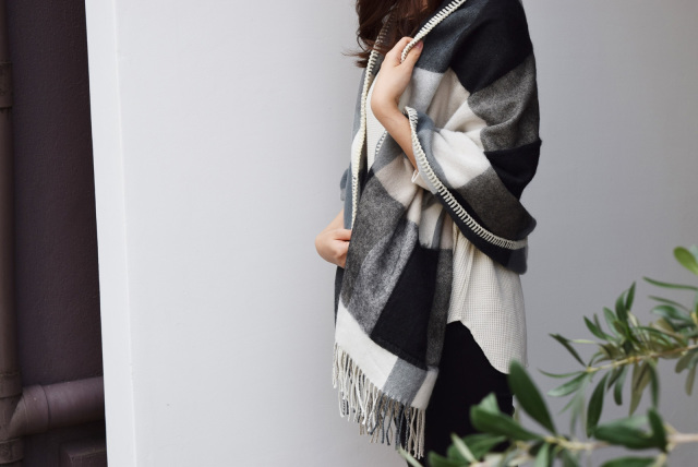 PALAPELI / pocket shawl