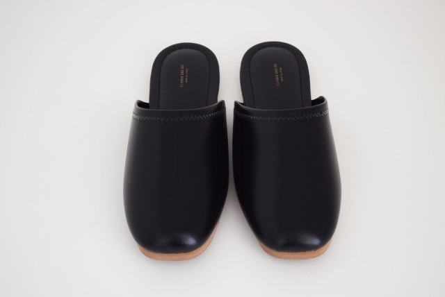 スリッパ　黒