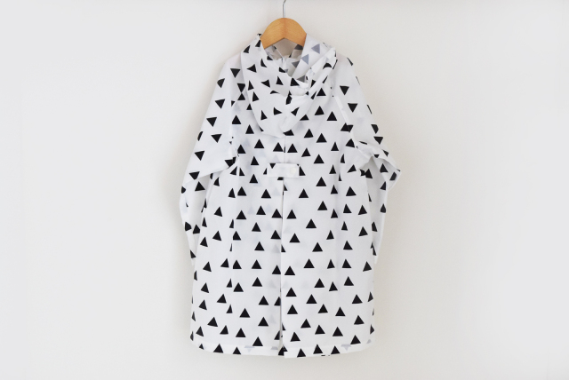 GEOMETRY RAINCOAT(110cm)