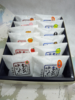 【お菓子とうふ】12ヶ入り　８種類の餡が入った人気の詰め合わせ