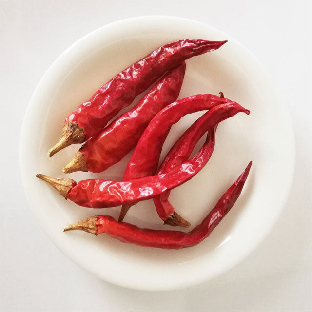 唐辛子のピリピリが後を引く新感覚の面白さ｜松浦 とんがらし梅酒