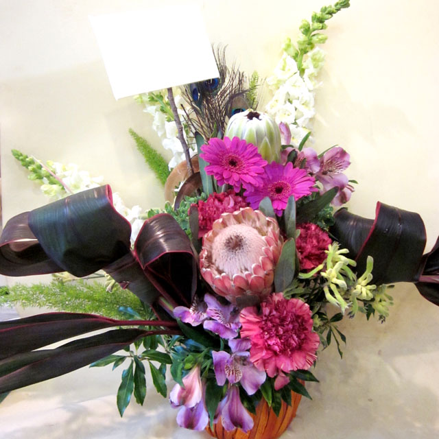 開店祝い　花　おしゃれなお祝い花　二子玉川の花屋　ネイティブフラワーイーダ