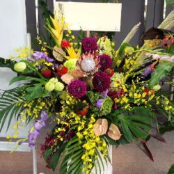 スタンド花　東京　二子玉川の花屋　ネイティブフラワーイーダ