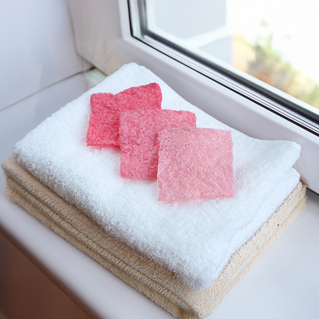 WULURA　ピンク　タオル