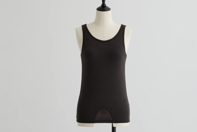 超極細メリノウール【タンクトップ・カップ付】心地よく包んでくれる