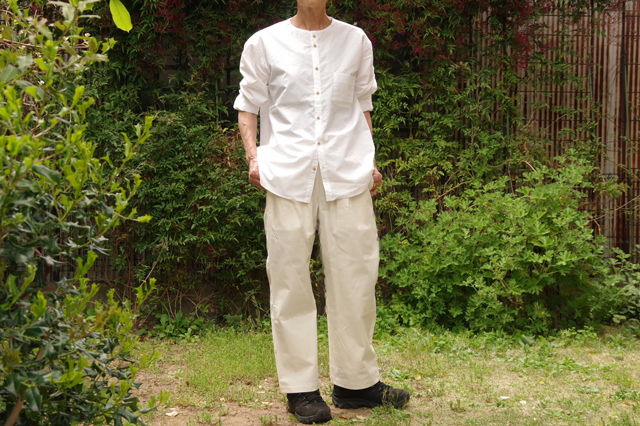 MUYA 2つの【チノパンツ】きれいめなのに、ほどよいゆるさ[綿100%]