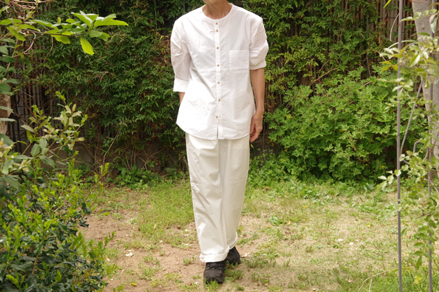 MUYA 2つの【チノパンツ】きれいめなのに、ほどよいゆるさ[綿100%]