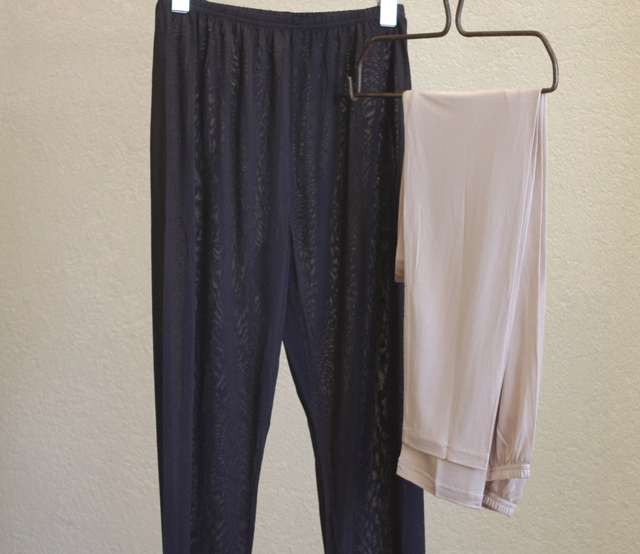 【新品未使用タグ付き】プエンテPUENTE　100％アルパカレギンス　自然色原毛 新品未使用タグ付き】プエンテPUENTE 100％アルパカレギンス