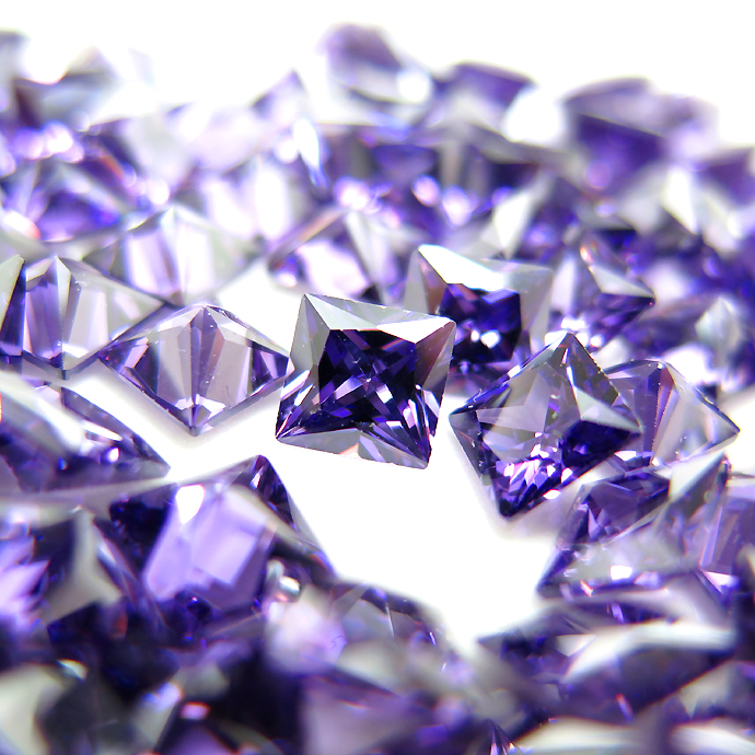 キュービックジルコニアcz【AAA】・ルース（裸石）【アメジスト】/スクエア【6×6mm】ファセットカット（100個）