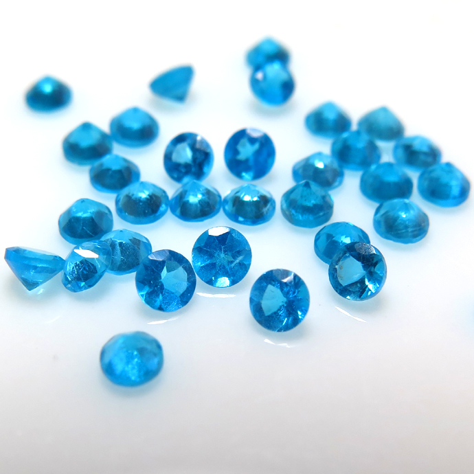 天然石ルース（裸石）・ネオン ブルーアパタイト（非加熱）ラウンド【1.5mm】ファセットカット（25個）