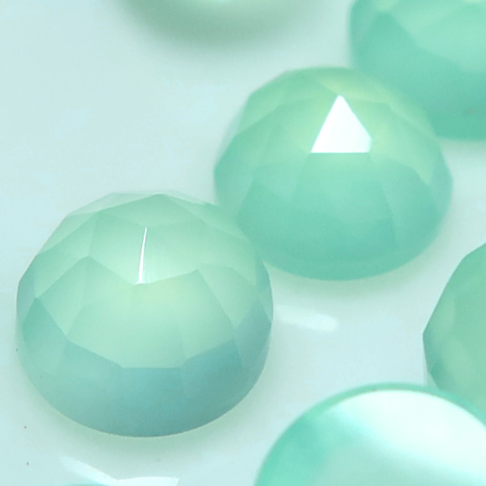 カルセドニー ローズカット カボション 天然石ルース アクアグリーン染 ラウンド【6mm】（50個）