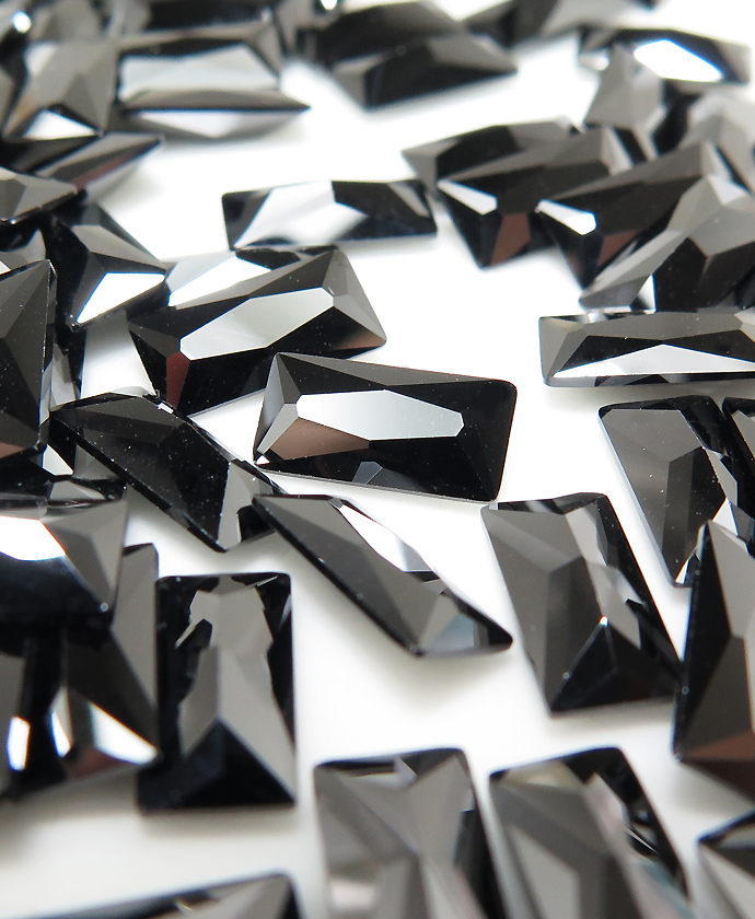 キュービックジルコニアcz ブラック 【AAA】・ルース（裸石）・バゲット【10×5mm】ファセットカット（12個）