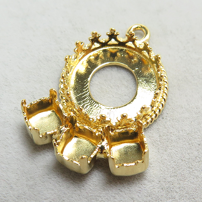 ベゼル チャーム 石枠 空枠 （ラウンド12mm＋5mm×3）アクセサリー（真鍮ブラス・ゴールドカラー）（5個）