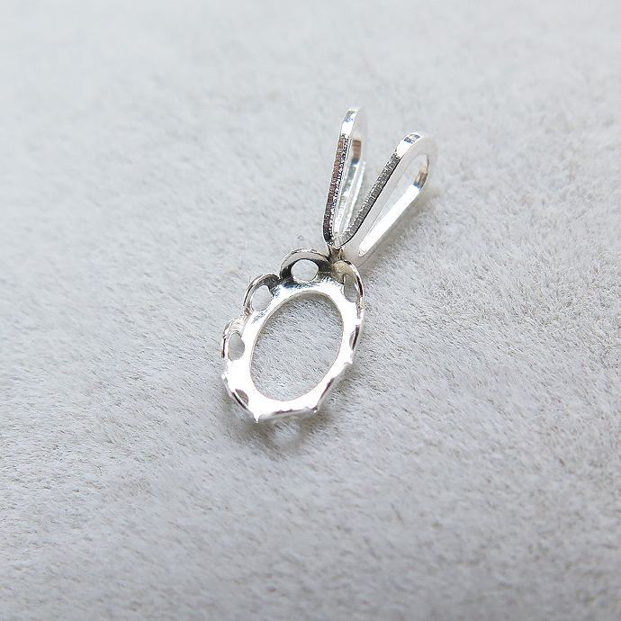 SV925シルバーパーツ/カボションベゼルペンダントトップ空枠（オーバル6×4mm）（50個）