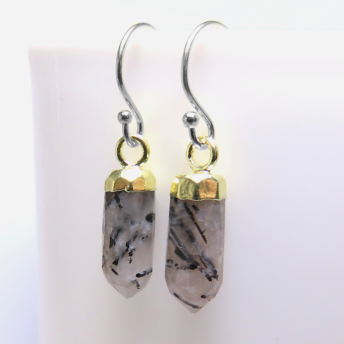 ブラックルチルクオーツ 天然石ピアス 16×5mm ポイント ドロップ・フレンチフック コンビミックスシルバー