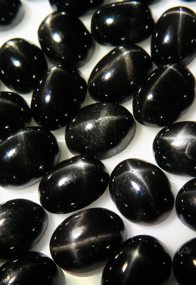 ブラックダイオプサイト スター 天然石ルース オーバル カボションカット【6×4mm】3個