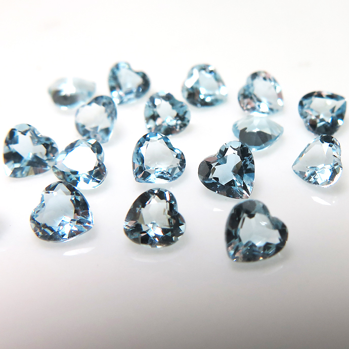 ブルートパーズ（スカイブルー）天然石ルース（ブラジル）ハート【5mm】ファセットカット（10個）