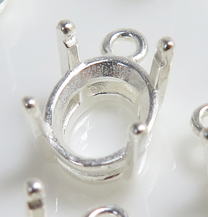 石枠 空枠 ペンダントトップ オーバル 10×8mm 4本爪  真鍮ブラス シルバーカラー 10個