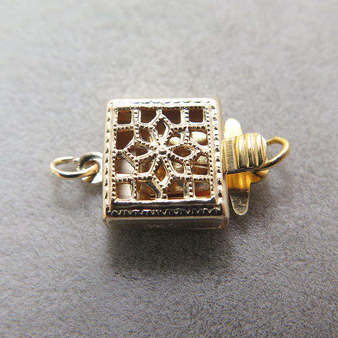 ゴールドフィルド・クラスプ・スクエア型（8.5mm×8.5mm）「14kgf」（1個）