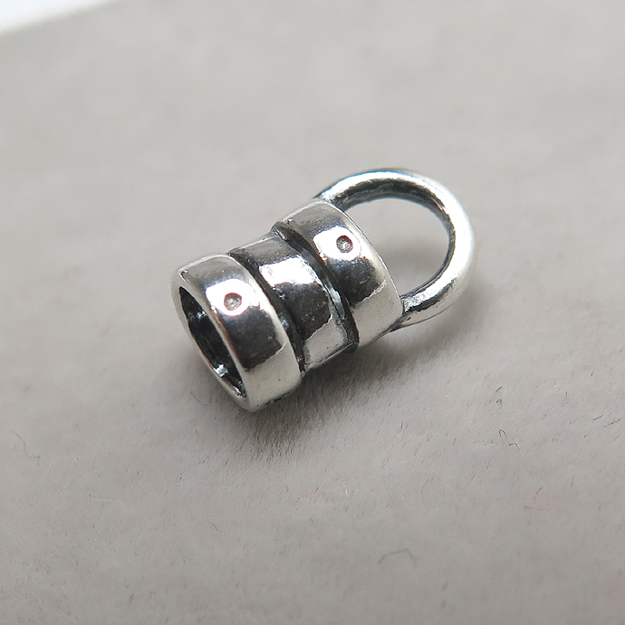 スターリングシルバー925/エンドキャップ・カツラ（ラウンド・内径4.0mm）【いぶし】「SV925」（10個）