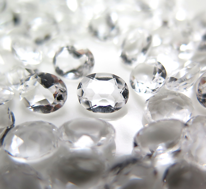 天然石ルース（裸石）・クリスタル水晶（ブラジル）/オーバル【14×10mm】ファセットカット（10個）