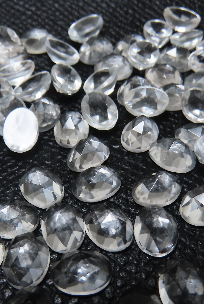 水晶 天然石ルース クリスタル（裸石）ローズカット オーバル【14×10mm】10個