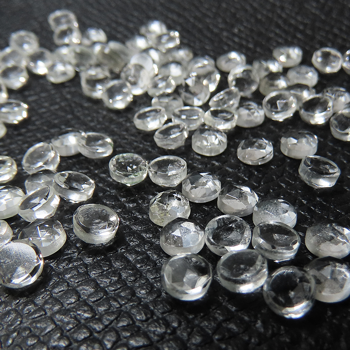 水晶 クリスタル 天然石ルース（裸石）ローズカット ラウンド【4mm】100個