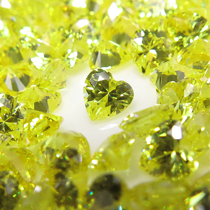 キュービックジルコニアcz【AAA】・ルース（裸石）・/ハート（ペリドット）【5×5mm】ファセットカット（100個）